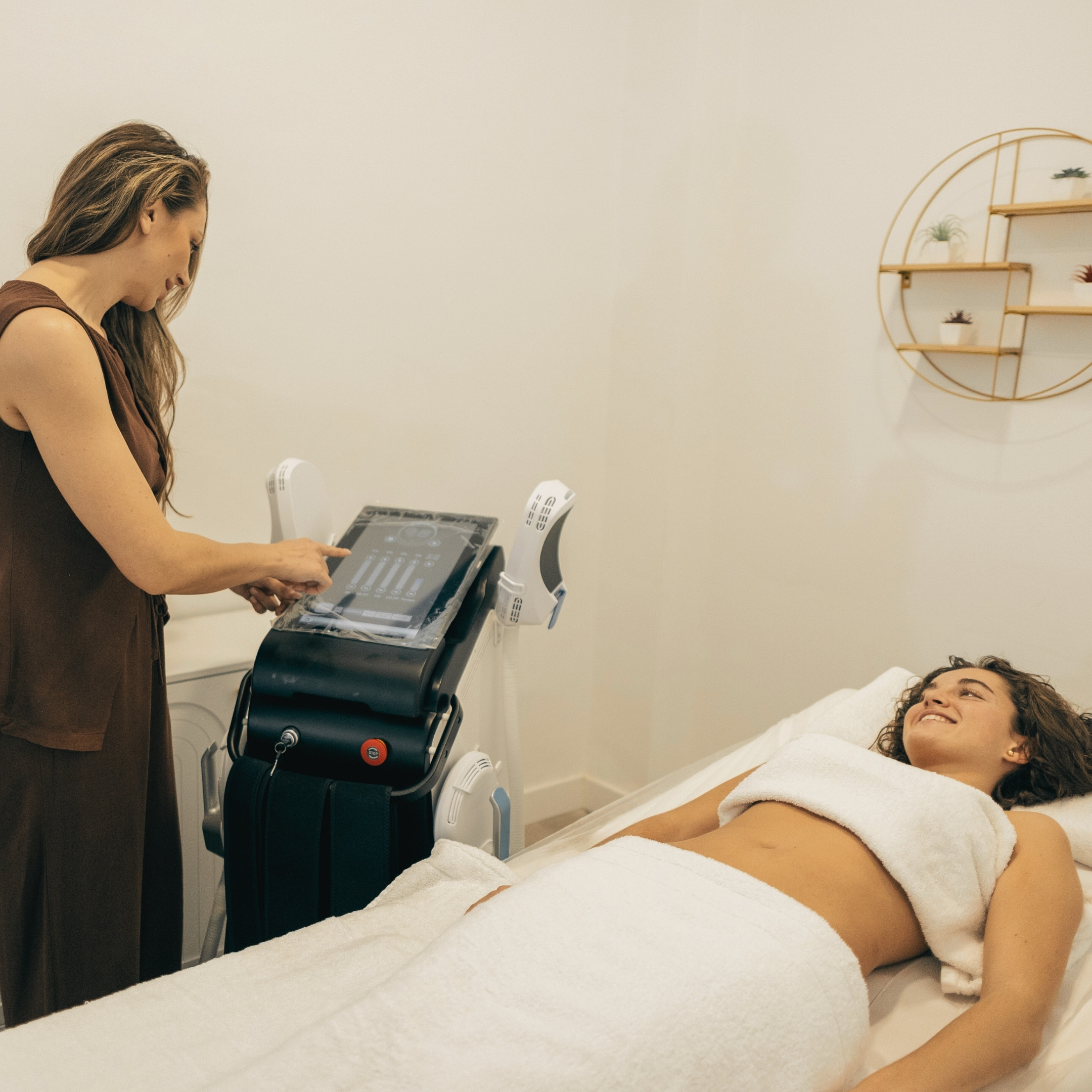 Komplex hasi átalakító program a SHAPE HAUS-ban